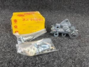 lot 1590 image: NOS - 1971-74 Suzuki TS50 Oil Pump, Part No. 16000-26802