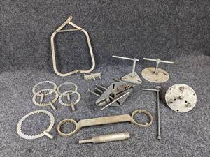 lot 1695 image: Lot of OEM Suzuki Tools and More
