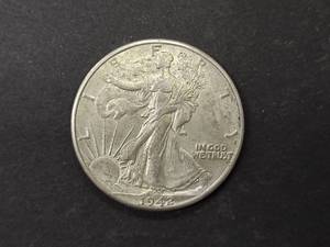 lot 37 image: 1942 D Walking Libery Silver Half D...