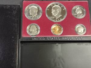lot 119 image: 1974 Proof Coin Set...