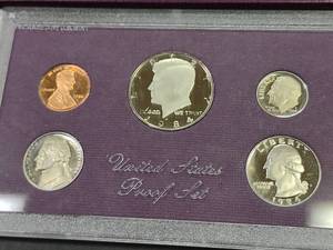 lot 130 image: 1984 Proof Coin Set...