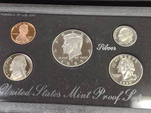 lot 149 image: 1995 Silver Proof Coin Set...