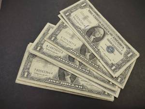 lot 176 image: (10) 1957 B One Dollar Silver Certi...