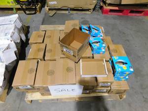 lot 9 image: Assorted Lot of new LED bulbs -
