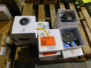 lot 28 image: Goolge Nest Thermostat Lot