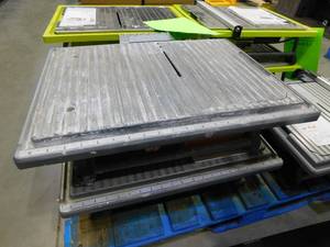 lot 59 image: RIDGID 6.5 Amp Corded 7 in. Table Top Wet Tile Saw