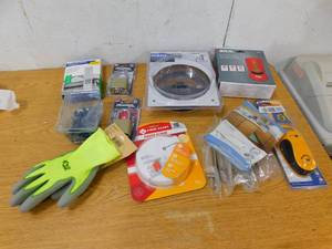 lot 46 image: Assorted Tool  Hardware Lot