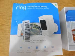 lot 65 image: Ring Spotlight Cam Battery - Battery-powered Outdoor Smart Security Camera with One LED Spotlight - White
