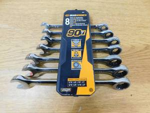 lot 102 image: GEARWRENCH SAE 90-Tooth Combination Ratcheting Wrench Tool Set with Tray (7-Piece)
