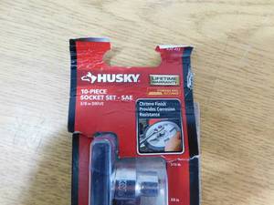 lot 104 image: Husky 38 in. Drive Standard SAE Socket Set (10-Piece)