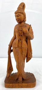 lot 32 image: Ornate Vintage Hand-Carved Asian Sculpture