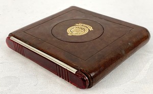 lot 39 image: Vintage AvonCliff Leather-Covered Cigarette Case w Nassau, Bahamas Coat of Arms - English Make