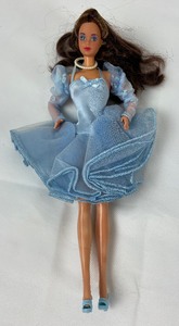 lot 136 image: Barbie Lot - 1987 Perfume Pretty Whitney Doll 4557 and Two Other Barbie Friends