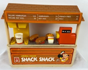 lot 138 image: Vintage 1980 Mickey Mouse Diner with Legos, Furniture and other Accessories