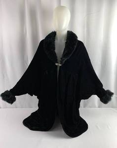 lot 65 image: Vintage Black Velvet CoatWrap