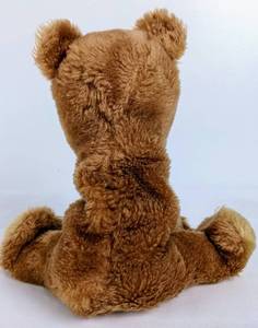 lot 101 image: 1976 R. Dakin & Co. Stuffed Nut Shells Bear