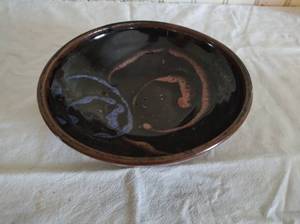 lot 84 image: Stoneware Bowl