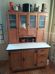 lot 2 image: Vintage Hoosier Cabinet