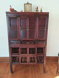 lot 8 image: Primitive Pie Cabinet Armoire