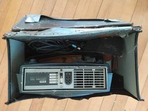lot 51 image: Vintage Kodiak Carousel 800 Projector