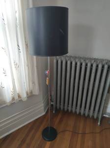 lot 127 image: Floor Lamp