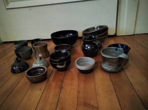 lot 271 image: Collection Of Misc. Pottery