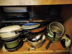 lot 279 image: Collection Of Kitchenware And More