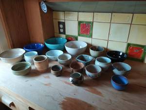 lot 332 image: Collection of Ceramic Pottery Pieces