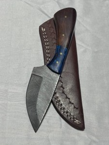 Custom Damascus Steel Knife