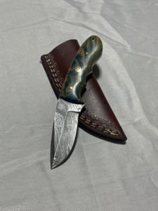Custom Damascus Steel Knife