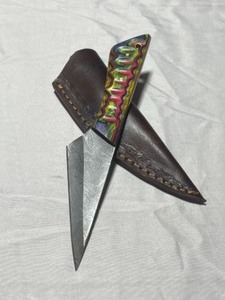 Custom Damascus Steel Knife