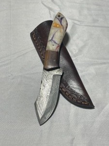 Custom Damascus Steel Knife