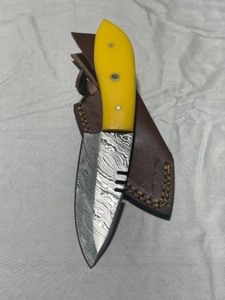 Custom Damascus Steel Knife