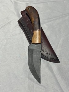 Custom Damascus Steel Knife