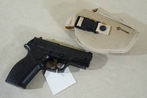 Crosman C11 .177 Caliber CO2 Pistol with Holster