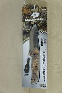 Mossy Oak Camo Handle Stainless Hunting Knife with Gut Hook