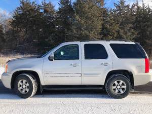 2008 GMC Yukon SLT - 4x4 - 99,184 MILES