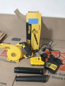 lot 26 image: DEWALT 20-Volt MAX Cordless Compact Jobsite Blower 135 MPH 100 CFM BATTERY 3AH AND CHARGER