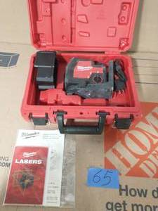lot 65 image: MILWAUKEE Green 100 ft. Cross Line and Plumb Points Rechargeable Laser Level with REDLITHIUM Lithium-Ion USB Battery and Charger