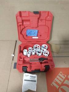 lot 68 image: MILWAUKEE HOLE DOZER General Purpose Bi-Metal Hole Saw Set