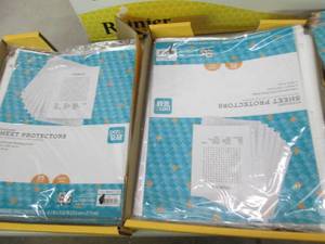 lot 19 image: box of sheet protectors , mini 5-ta...