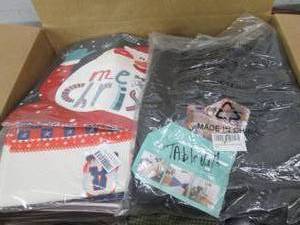 lot 23 image: box of table cloths ...