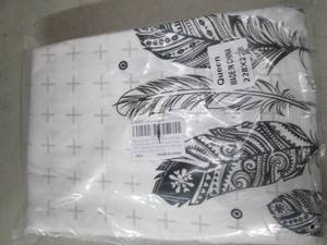 lot 30 image: moojiin art series white and black ...