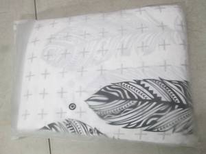lot 46 image: moojiin art series white and black ...
