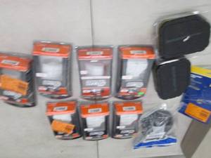 lot 135 image: lot of small gas engine maintaince ...
