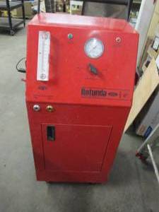 lot 223 image: rotunda evap smoke machine consigne...