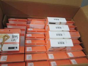 lot 254 image: case of leggs to go ultra sheer pan...