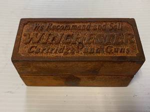 lot 30 image: Winchester Cast Iron Bank 4 12 Inch Long