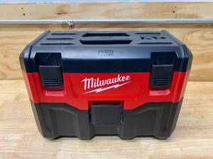 lot 27 image: MILWAUKEE M18 18-Volt 2 Gal. Lithium-Ion Cordless WetDry Vacuum (Tool-Only)
