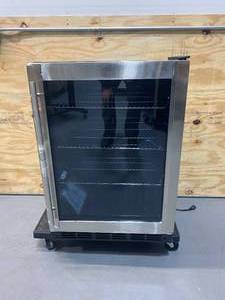 lot 71 image: MAGIC CHEF Beverage 23.4 in. 154 (12 oz.) Can Beverage Cooler, Stainless Steel